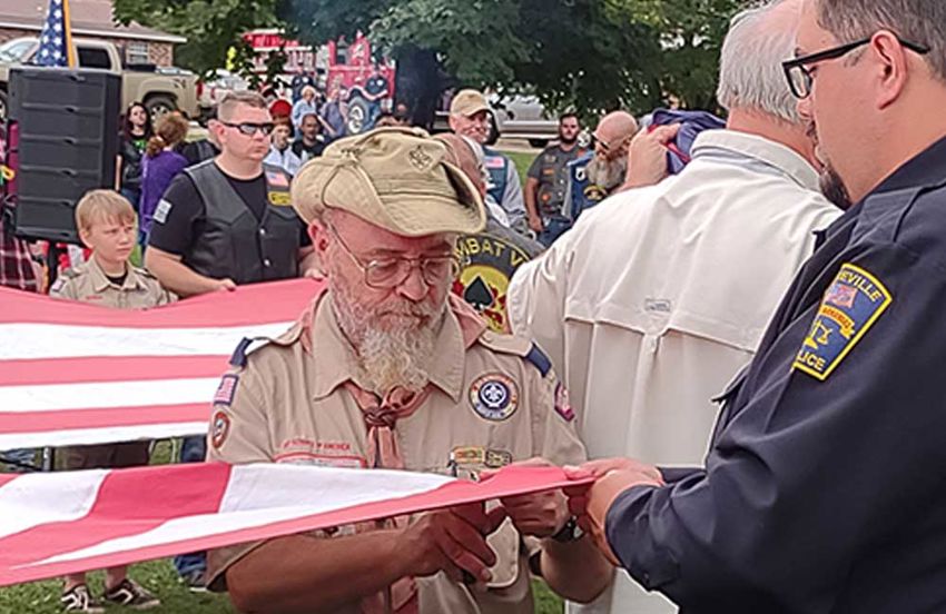 separating the ceremonial flag